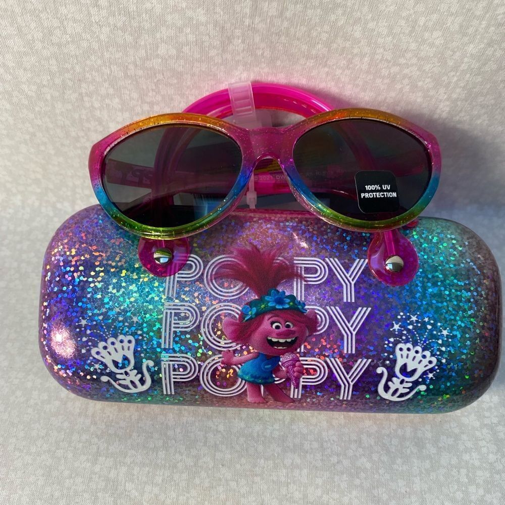 DREAMWORKS TROLLS Sunglasses and Matching Case Set